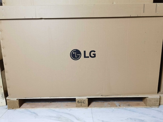 LM315WR6-SSA1 LG Display 32&quot; 3840(RGB)×2160, UHD  139PPI 400 cd/m² INDUSTRIAL LCD DISPLAY